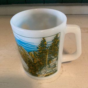 Vintage Mt Rushmore mug